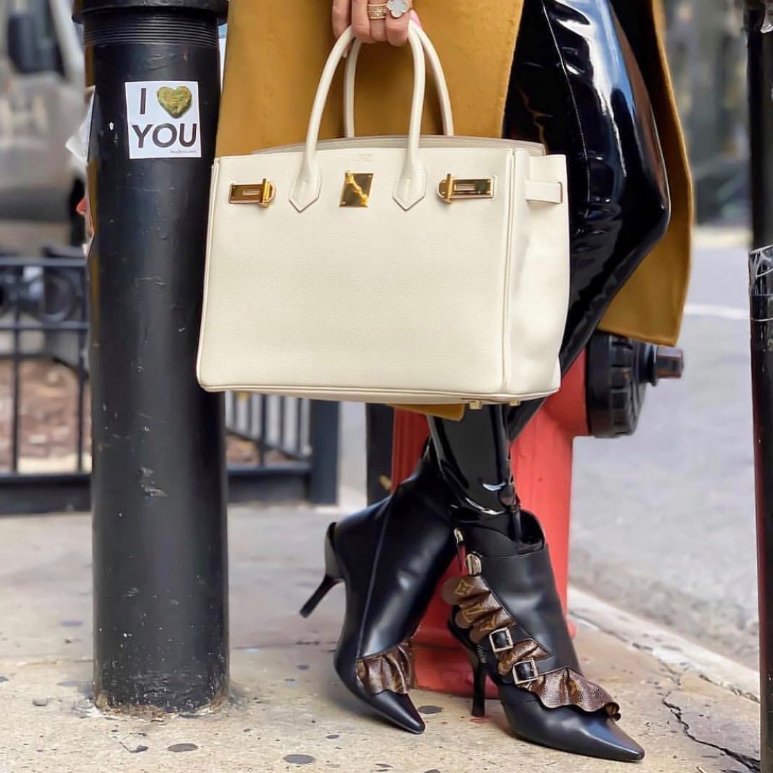 upcloseandstylish Hermes Kelly mini bag brown  Hermes handbags, Hermes  kelly bag, Fashion bags